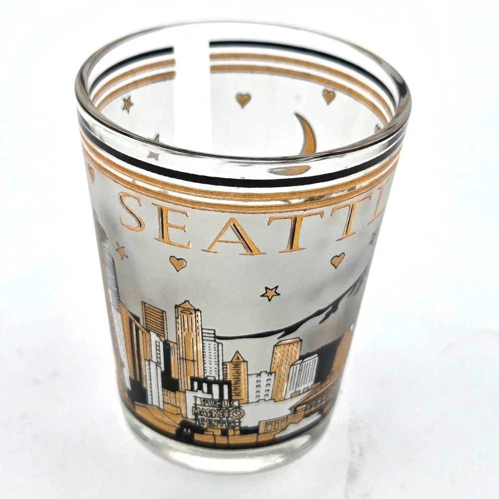 Seattle Space Needle City Skyline Souvenir Shot‎ Glass Barware Gold & Black